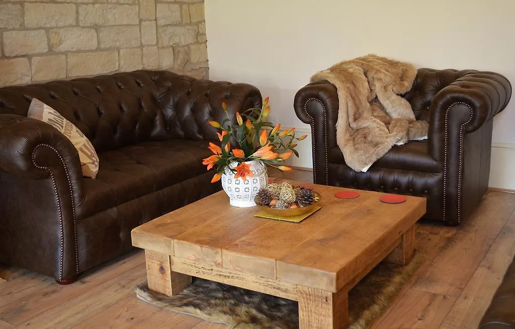 בית הארחה הודרספילד 	Marsh Royd Barn 0*,